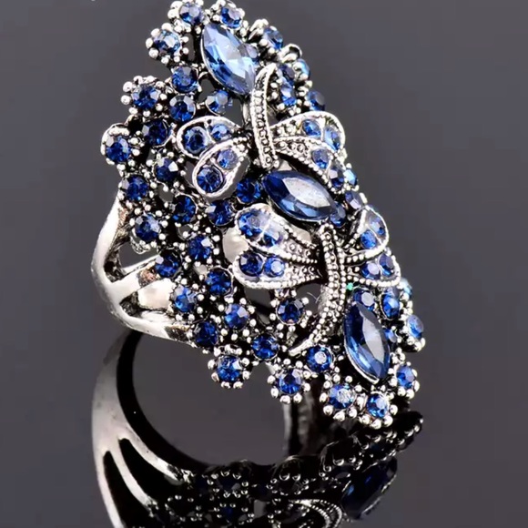 Vintage Big Hollow Blue Rhinestone Dragonfly Ring - Picture 3 of 5